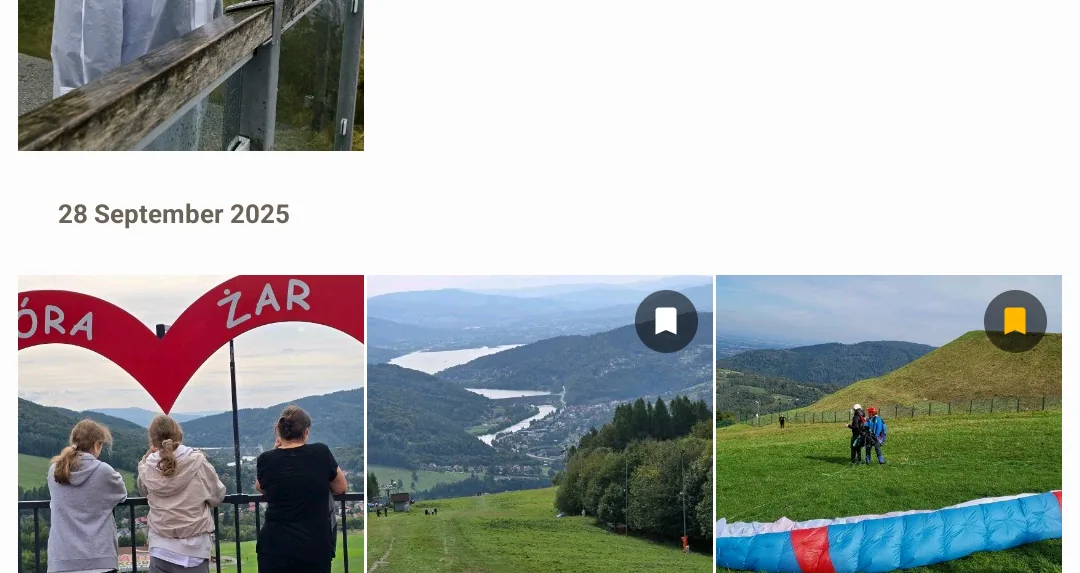 Photo grid view with visible badges showing which photos are assigned to destination rules.